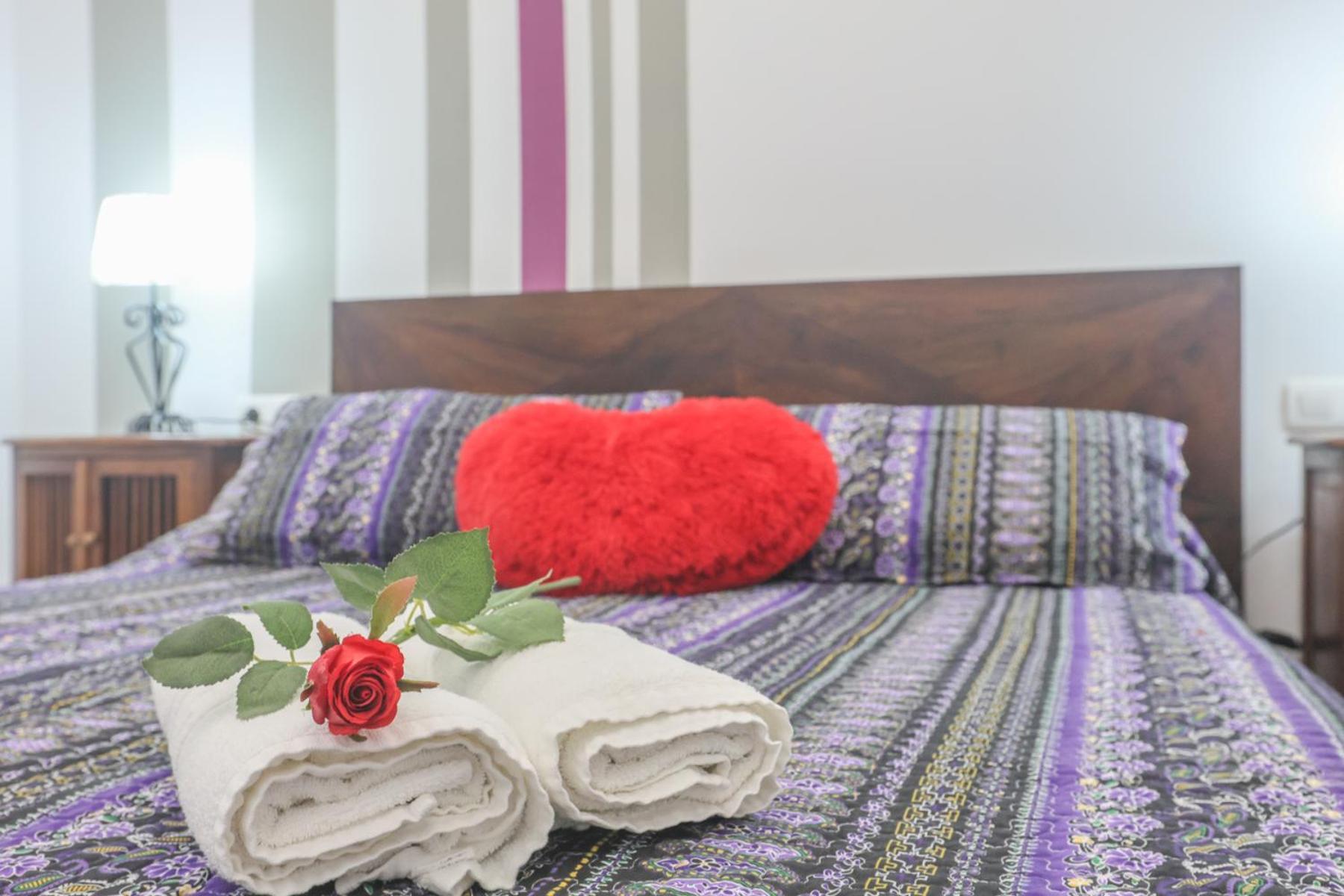 Galindo Center Premium Suites, Free Parking Sevilla Exterior foto