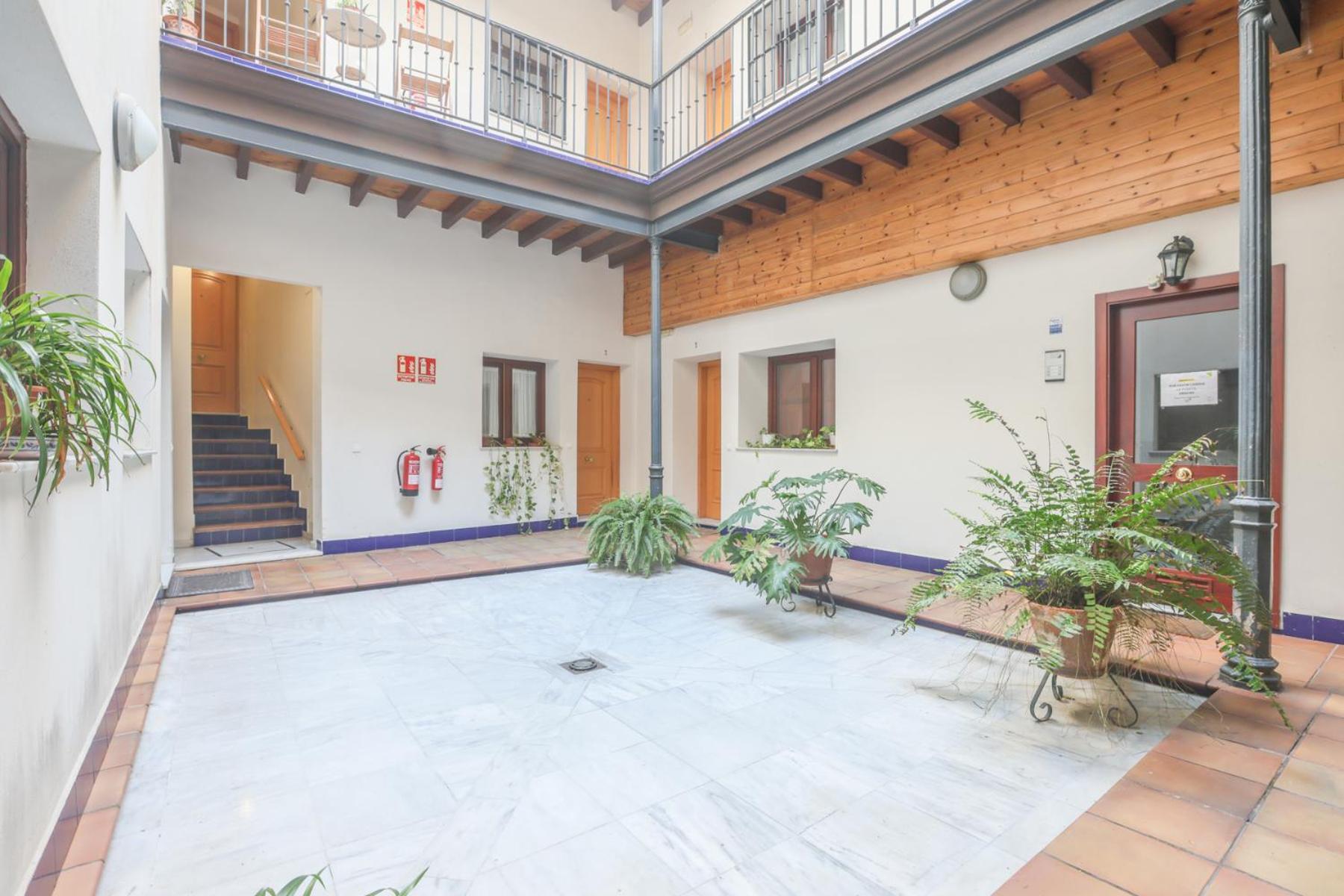Galindo Center Premium Suites, Free Parking Sevilla Exterior foto